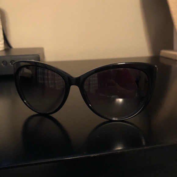 Michael Kors sunglasses - Picture 3 of 3